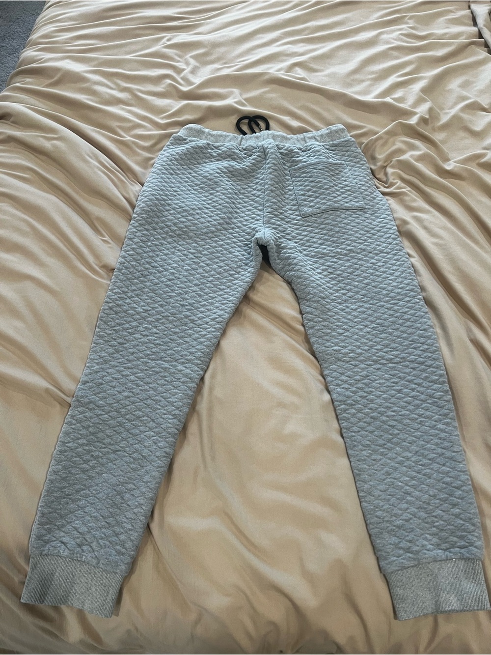 Men’s Large Quilted Gray Jogger - Picture 2 of 3